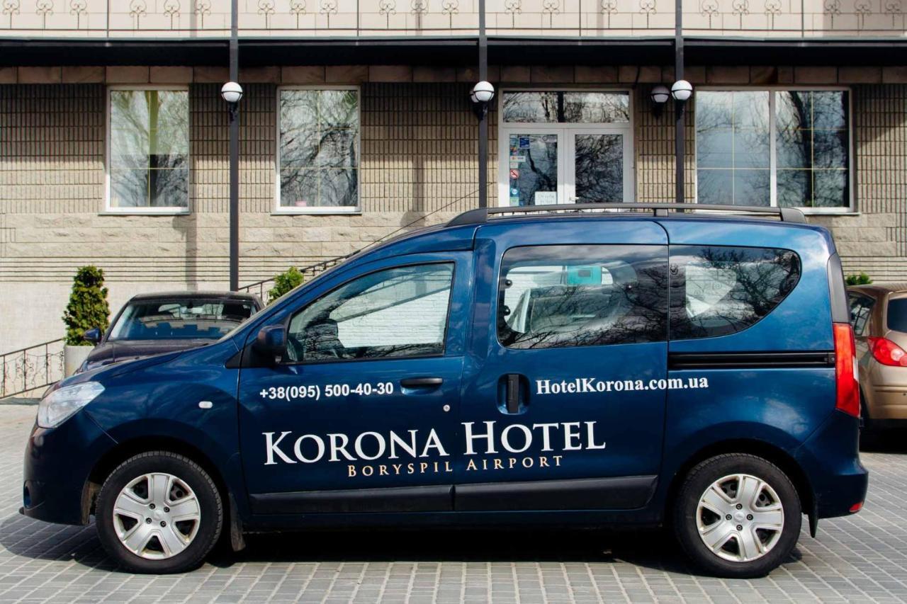 Korona Hotel Boryspilʼ Buitenkant foto